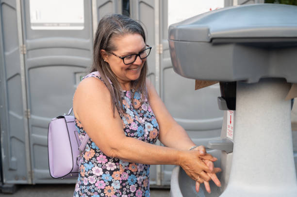 Best Affordable portable toilet rental  in Centralia, IL